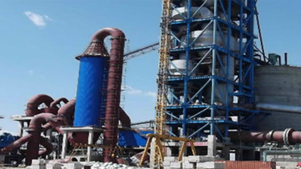 Projeto de contrato da fábrica de clínquer de cimento com produção de 5000 t/d para Xinjiang Bole Zhongbo Cement Co, Ltd em 2012