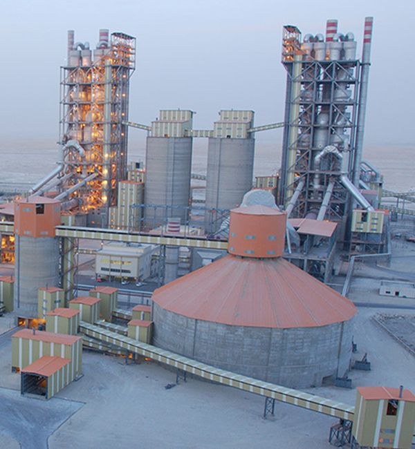 Duas linhas de produção de cimento com uma produção de 10.000 t/d para a CCC na Arábia Saudita